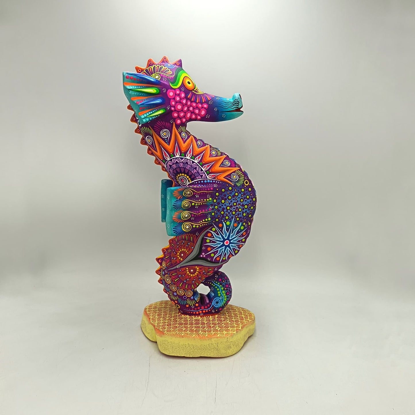 Oaxacan Wood Carving Hand Made Sea Horse By Cesar Melchor Ojeda PP9121