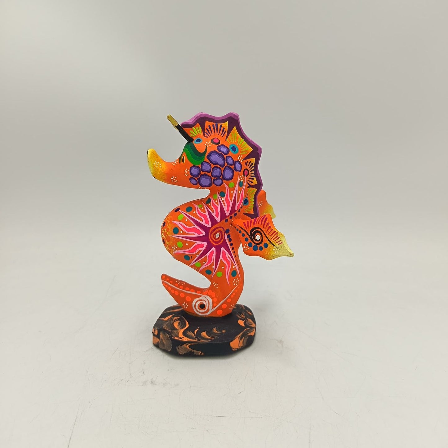 Oaxacan Wood Carving Hand Made Sea Horse By Estudio 2403 PP9126