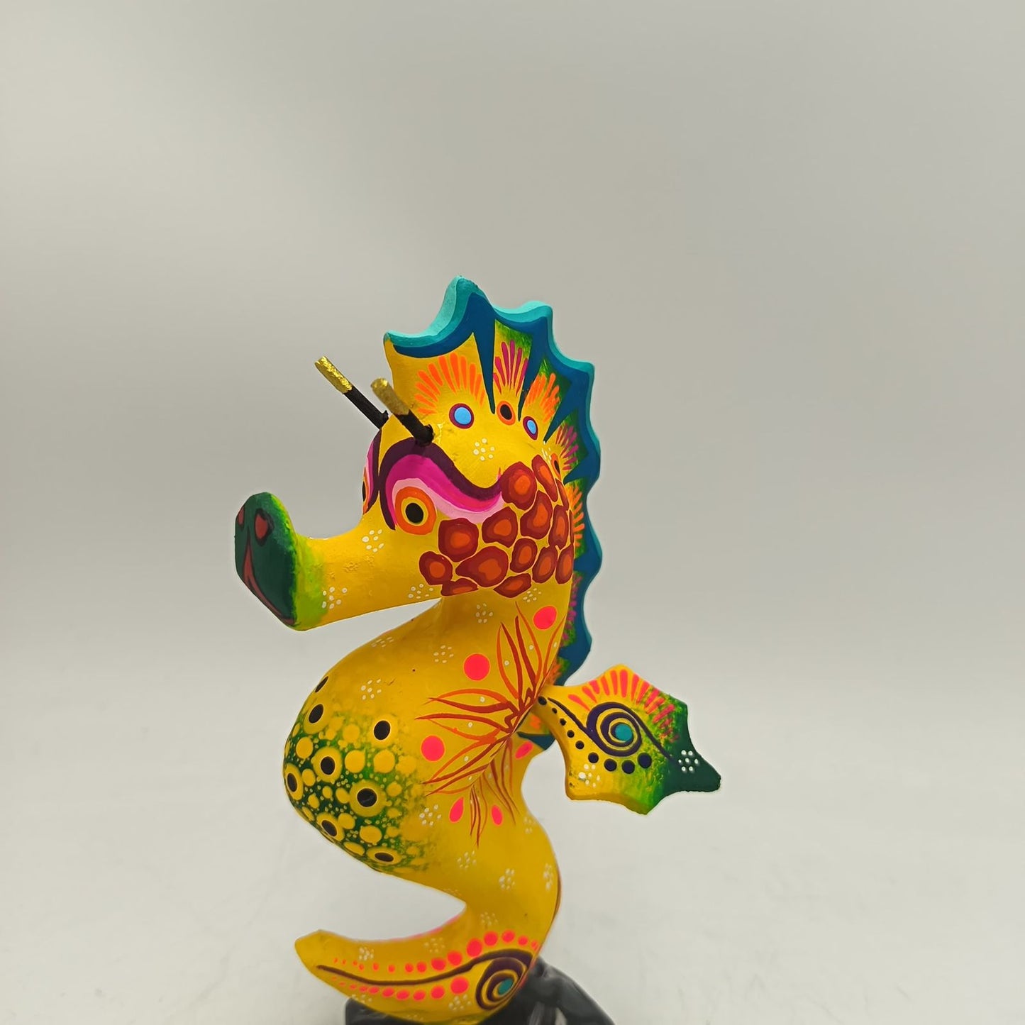 Oaxacan Wood Carving Hand Made Sea Horse By Estudio 2403 PP9135