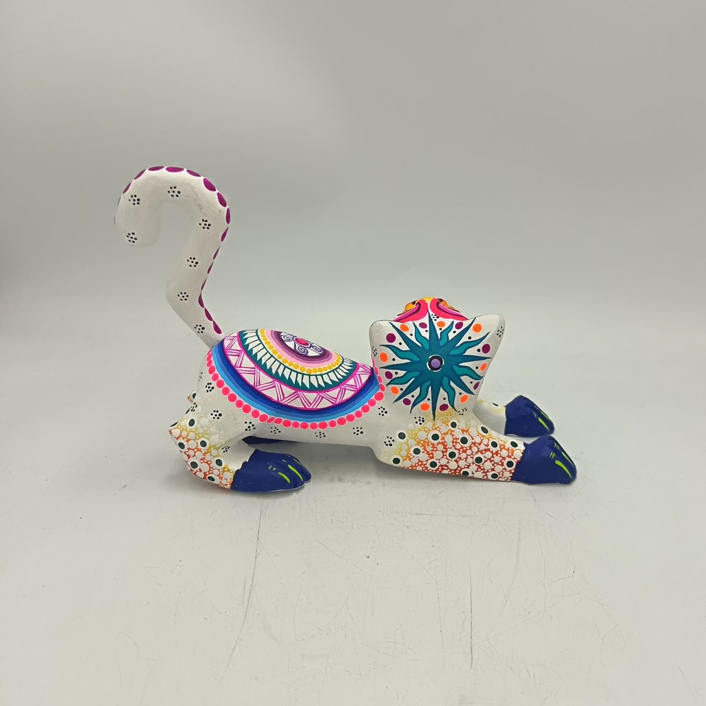 Oaxacan Wood Carving Hand Made Cat By Estudio 2403 PP9140