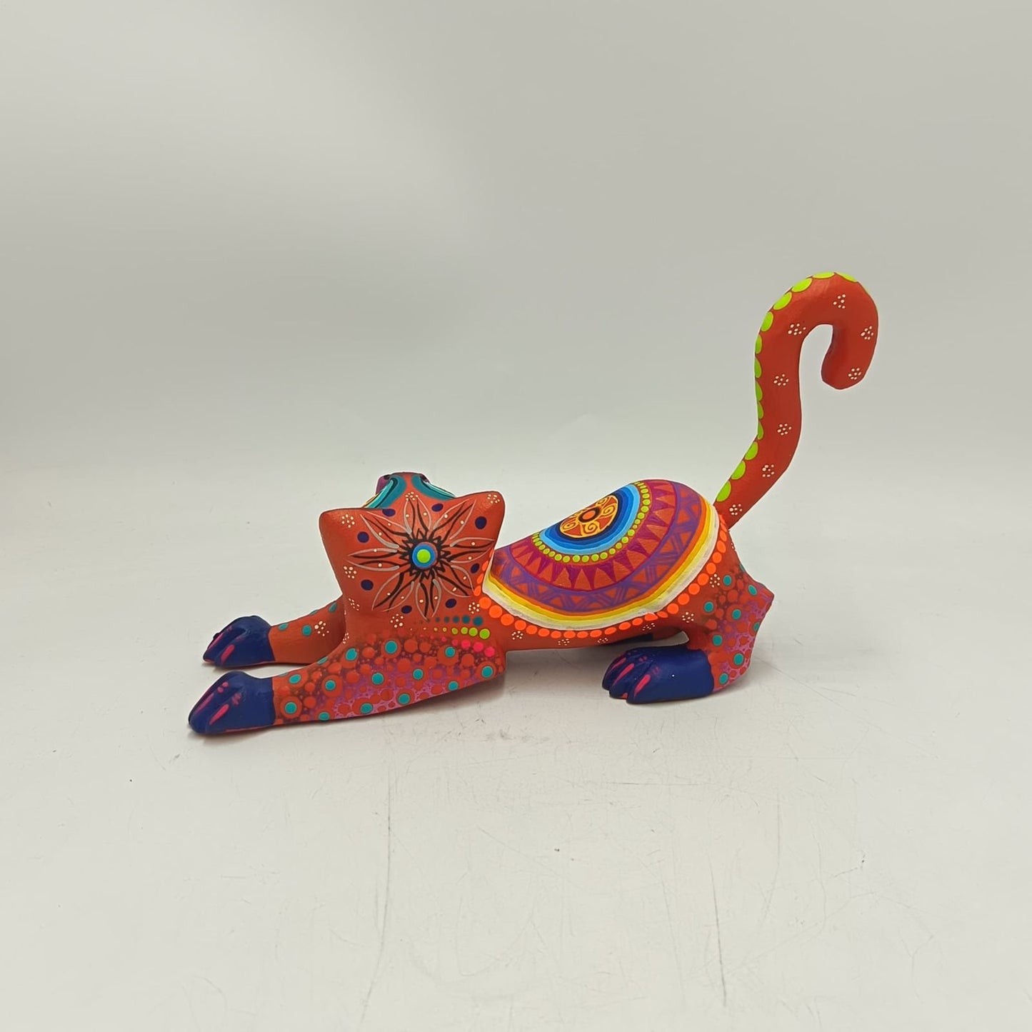 Oaxacan Wood Carving Hand Made Cat By Estudio 2403 PP9144