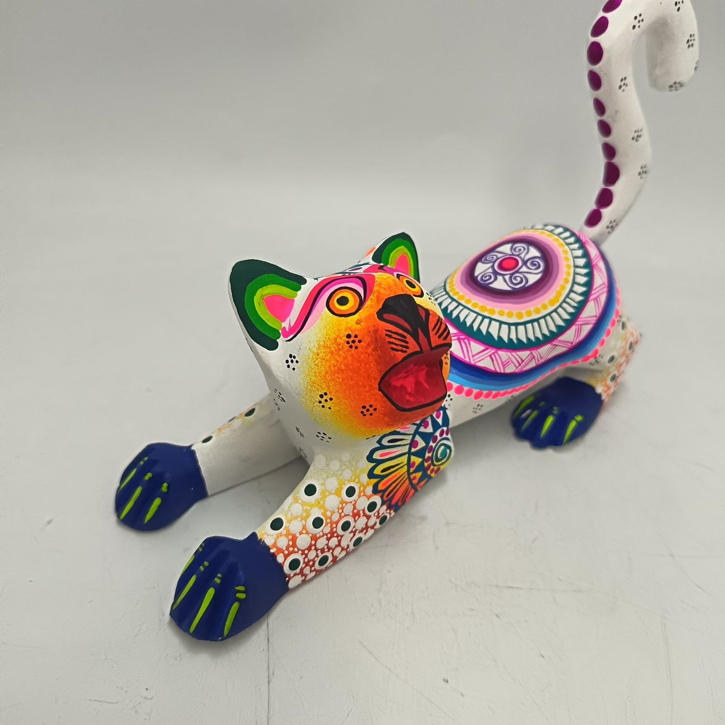 Oaxacan Wood Carving Hand Made Cat By Estudio 2403 PP9145