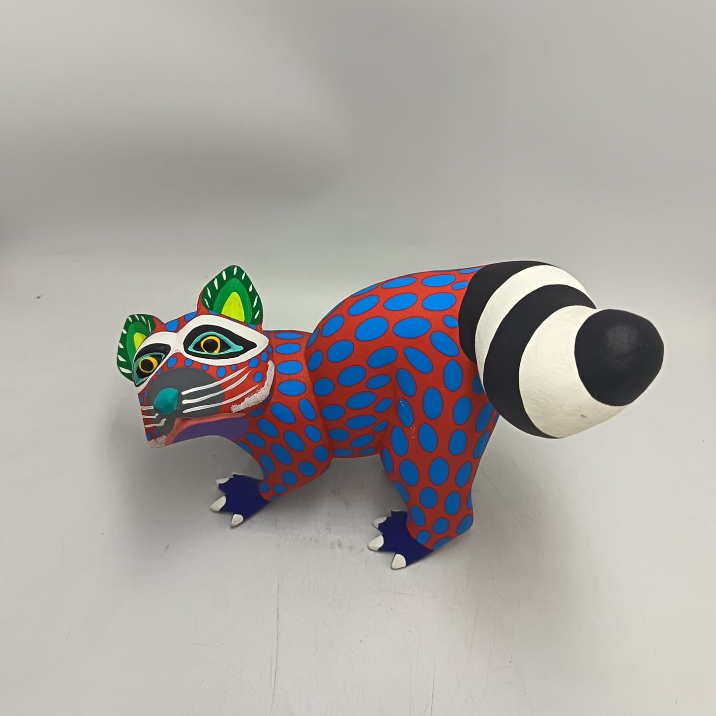 Oaxacan Wood Carving Hand Made, Racoon By Armando Jimenez PP9153
