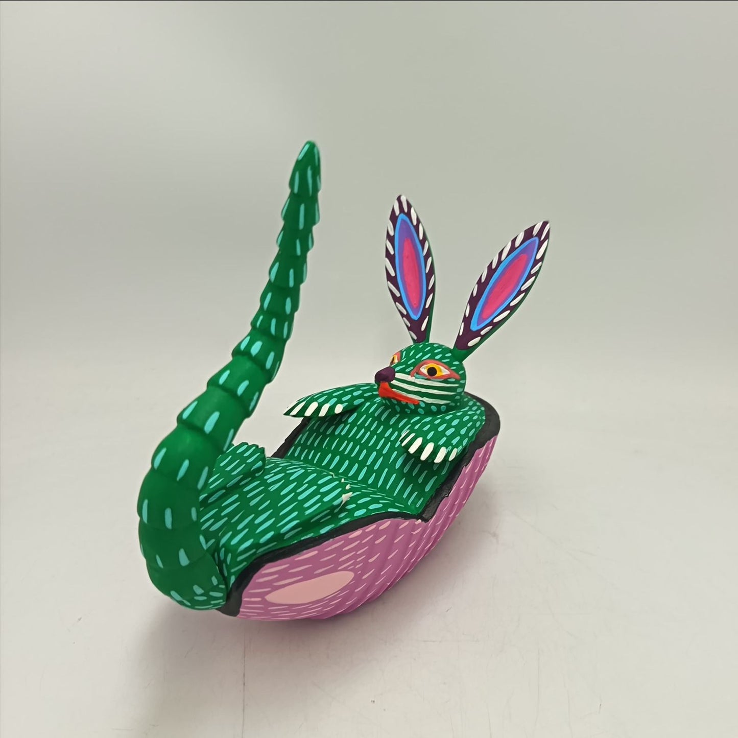 Oaxacan Wood Carving Hand Made, Armadillo By Armando Jimenez PP9156