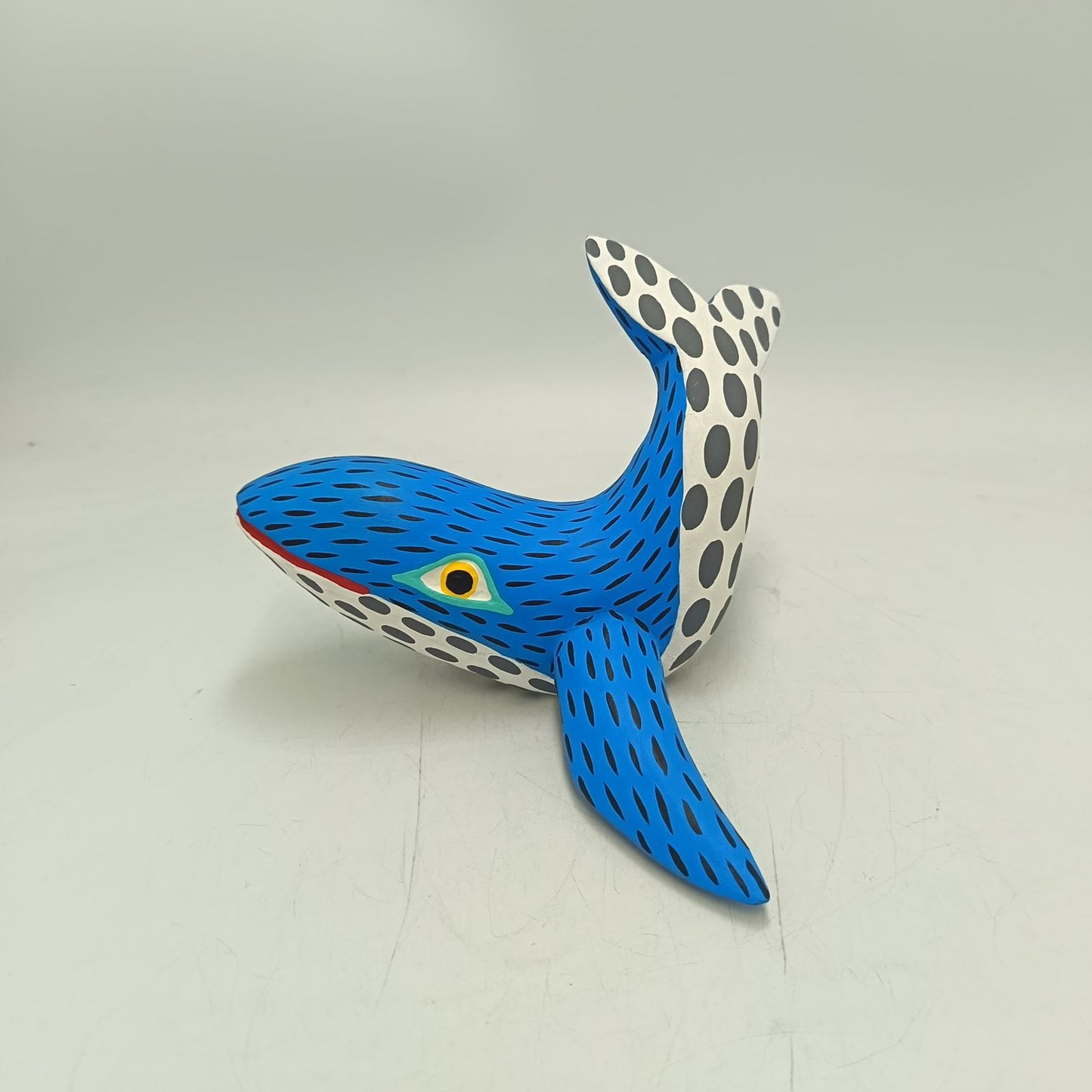 Oaxacan Wood Carving Hand Made, Whale By Armando Jimenez PP9158