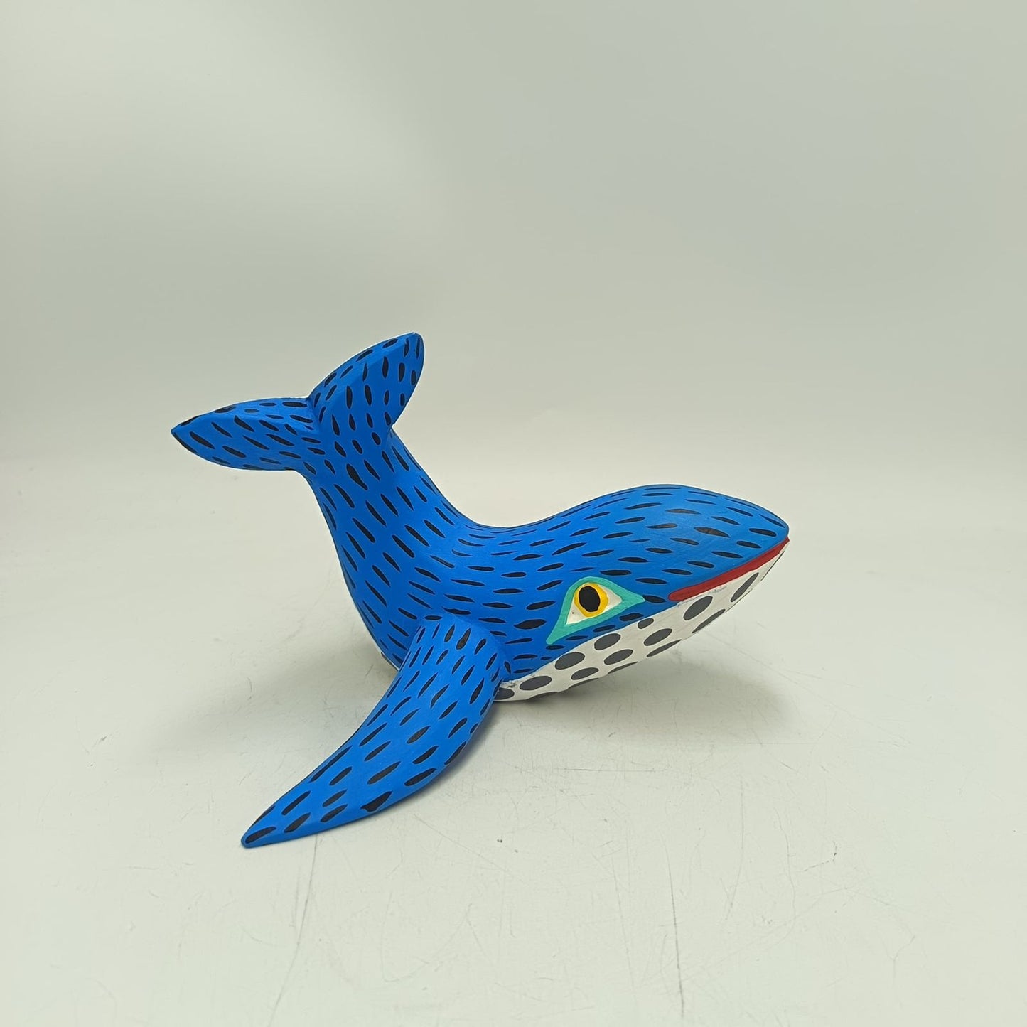 Oaxacan Wood Carving Hand Made, Whale By Armando Jimenez PP9158