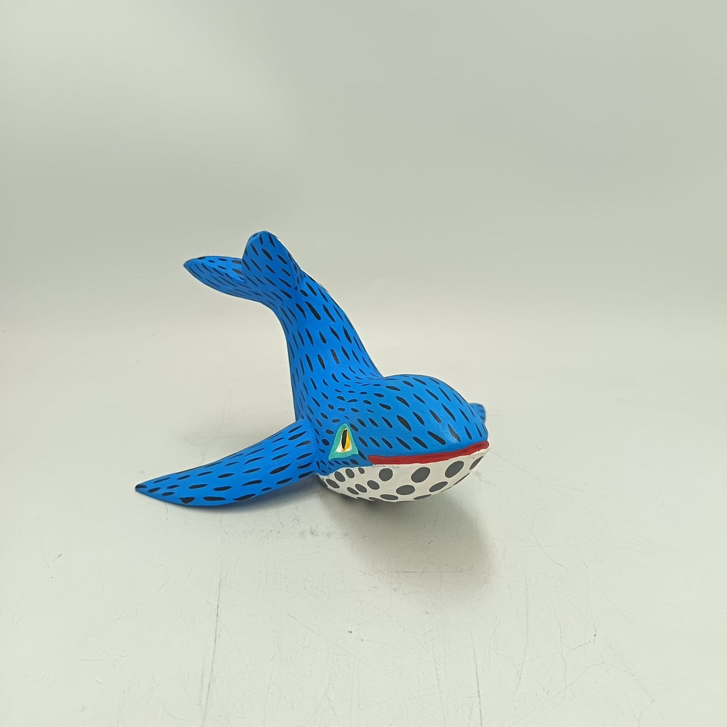 Oaxacan Wood Carving Hand Made, Whale By Armando Jimenez PP9158
