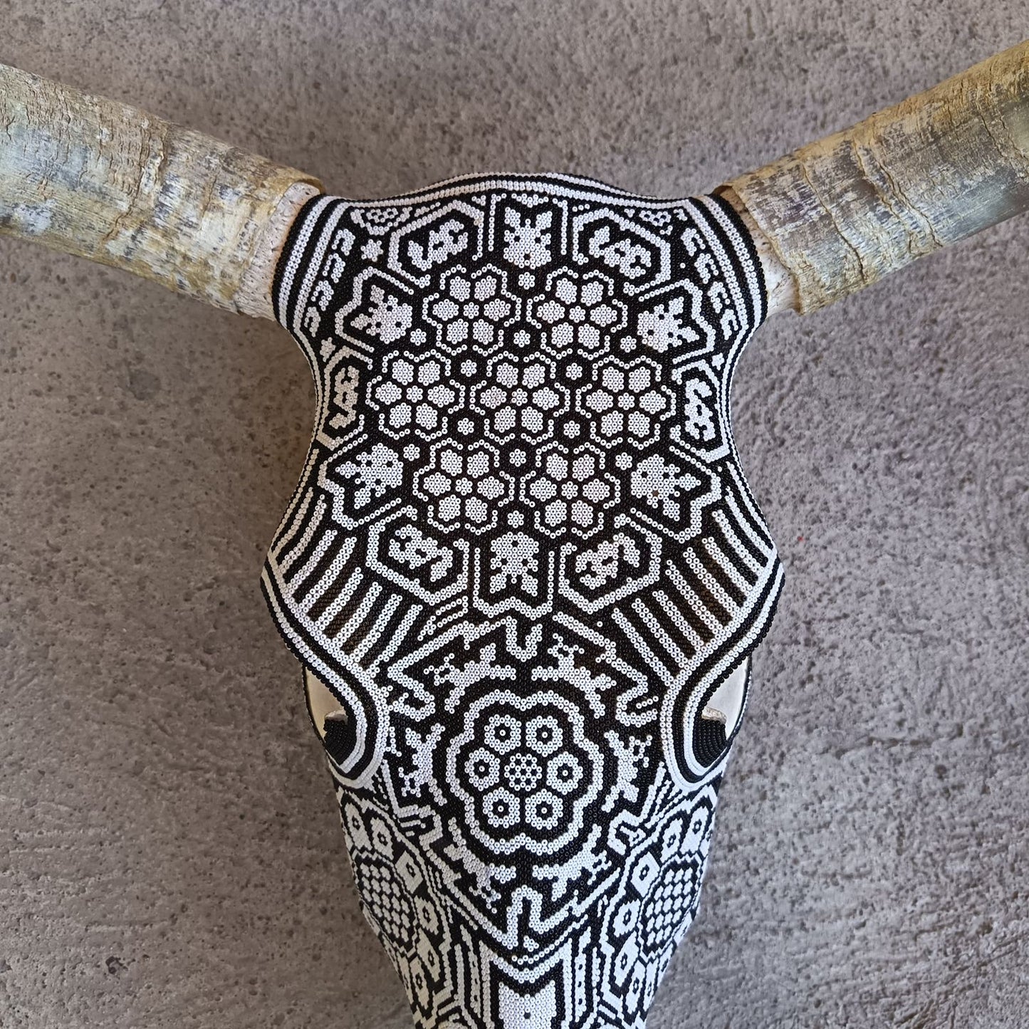 Huichol Bead Art Mexican Folk Art, Bull Skull By Mayola Villa Lopez PP9187