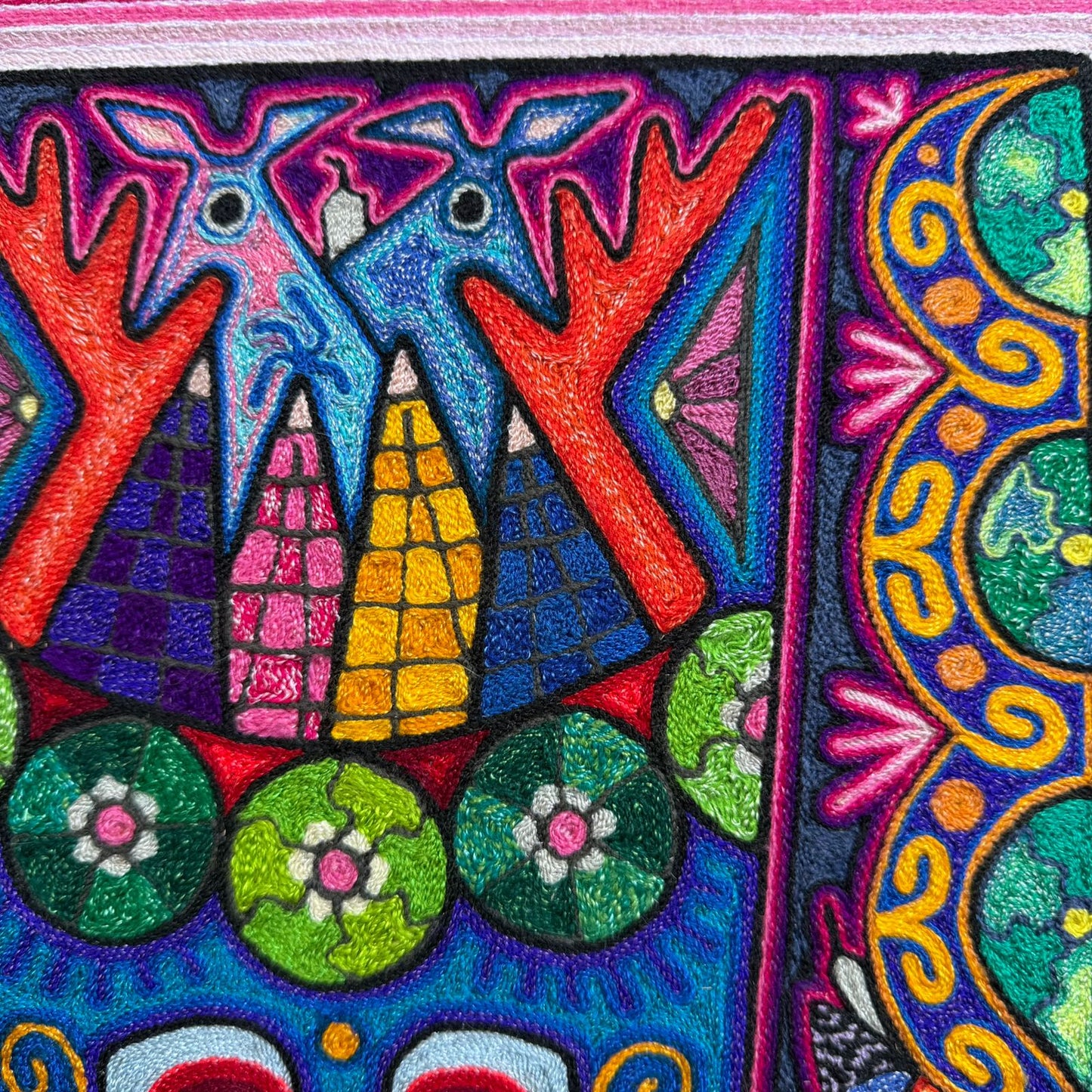 Mexican Folk Art Huichol Indian Yarn Painting by Luis Castro PP9254 Oaxaca