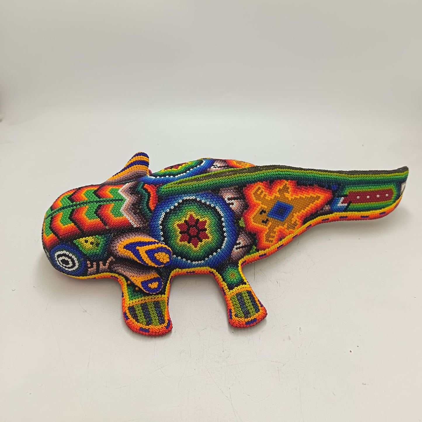 Mexican Huichol Hand Beaded Axolot By Honorio Villa Lopez PP9273 Oaxaca