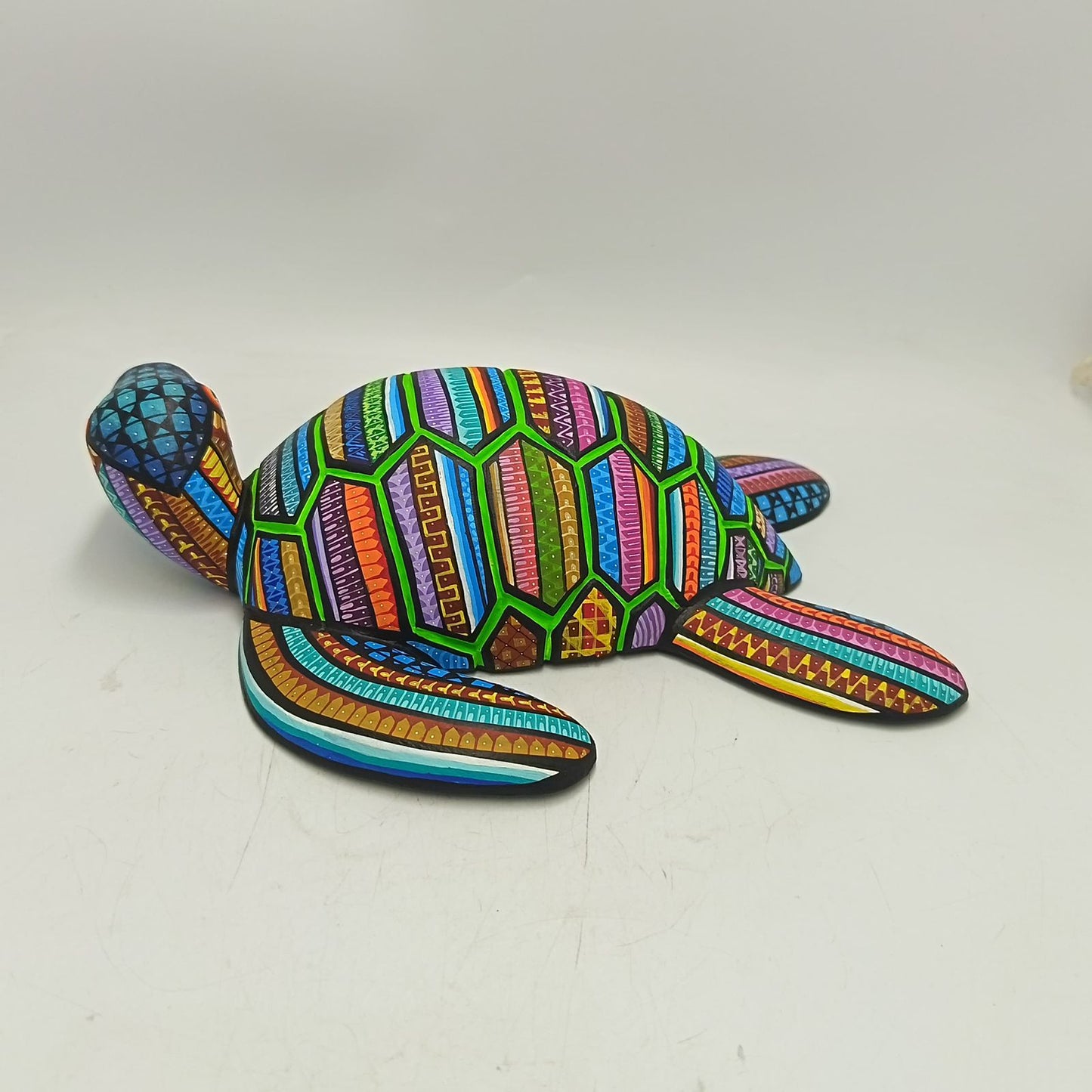 Mexican Oaxacan Wood Carving Turtle By Ivan Fuentes PP9359