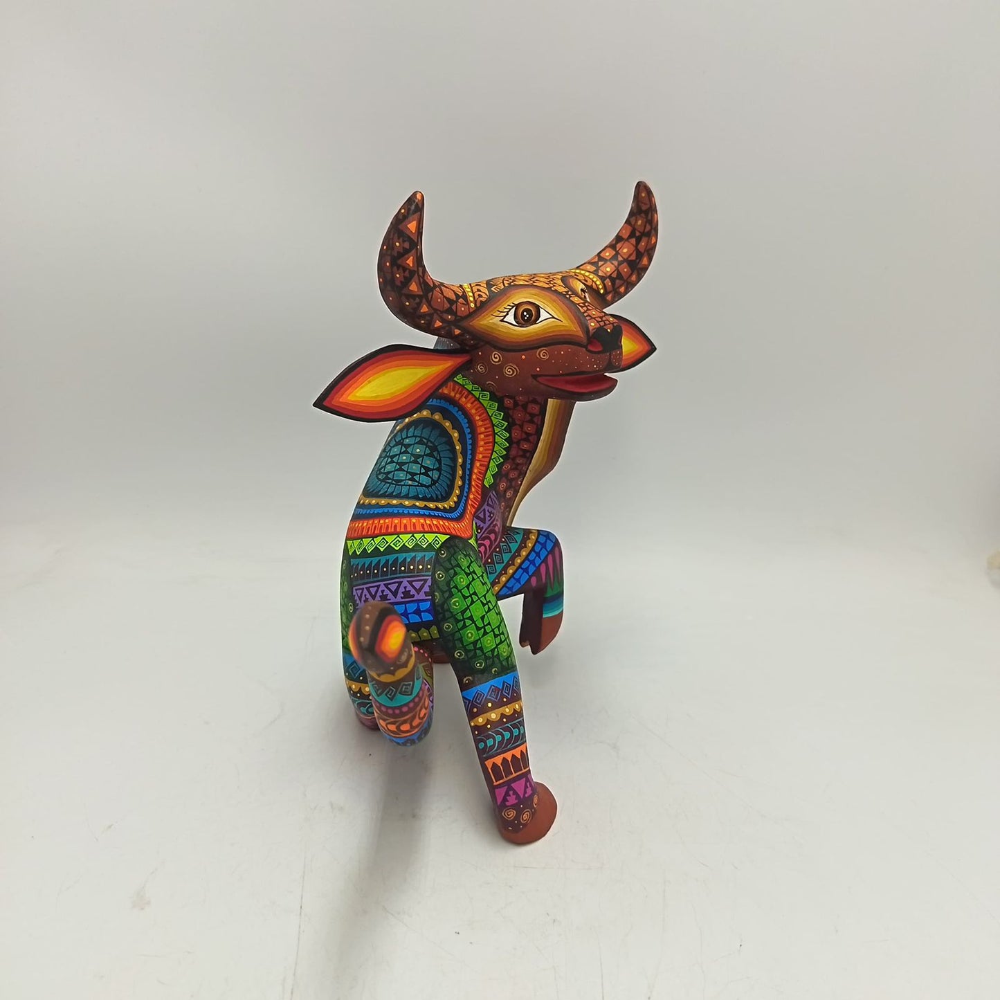 Mexican Oaxacan Wood Carving Bull By Ivan Fuentes PP9360