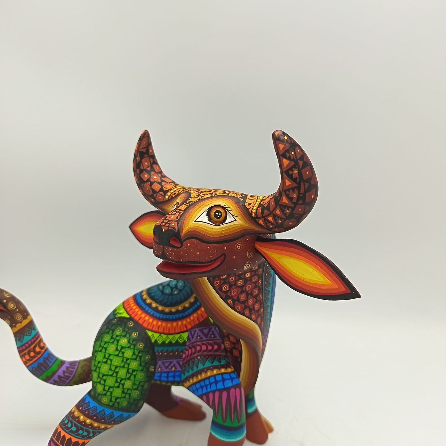 Mexican Oaxacan Wood Carving Bull By Ivan Fuentes PP9360
