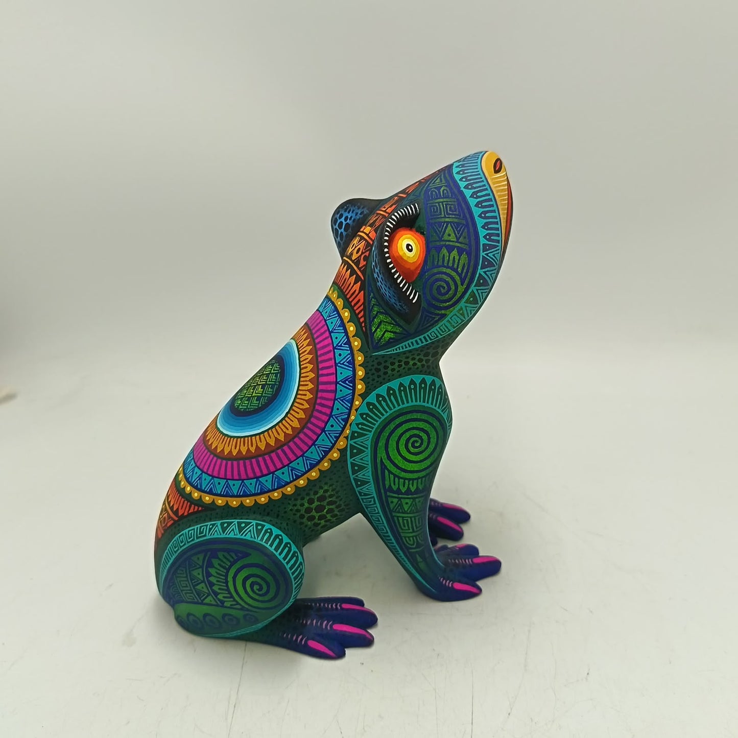 Mexican Oaxacan Wood Carving Frog By Julia Fuentes PP9413