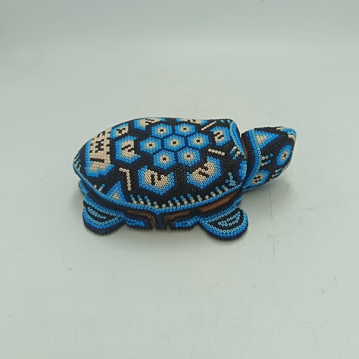 Mexican Huichol Hand Beaded Turtle Jeweler By Mayola Villa Lopez PP9427