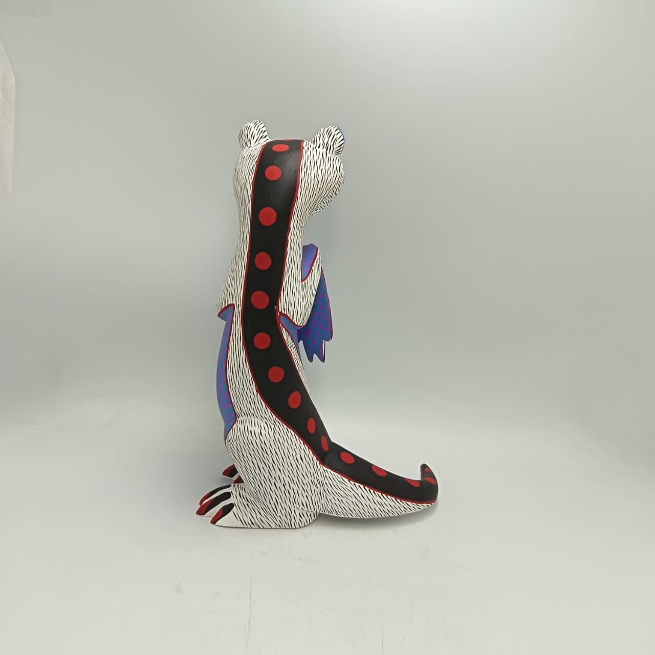 Oaxacan Wood Carving Otter By Arsenio Morales PP9468