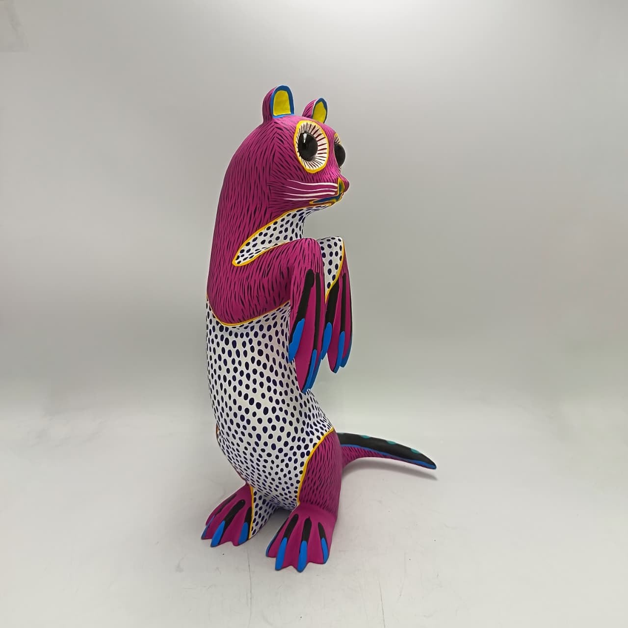 Oaxacan Wood Carving Otter By Arsenio Morales PP9473 – Peyote People