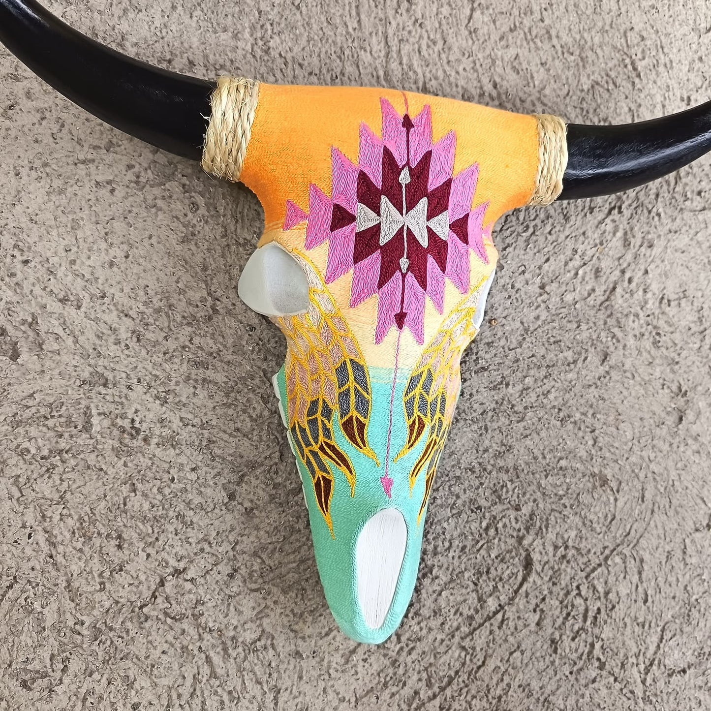 Mexican Folk Art Huichol Yarn Painting on Bull Skull By Alfredo Meraz Reyna PP9495