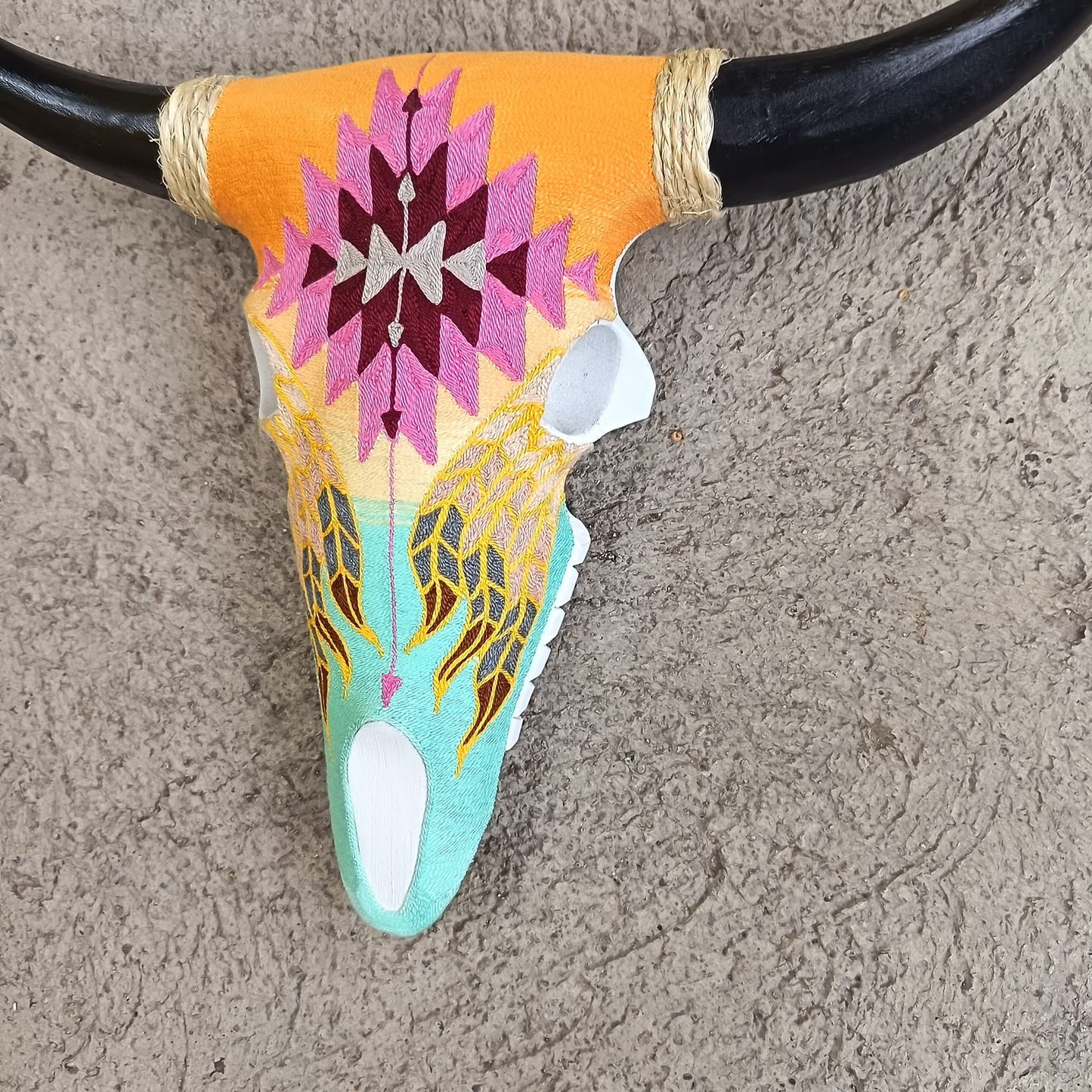 Mexican Folk Art Huichol Yarn Painting on Bull Skull By Alfredo Meraz Reyna PP9495