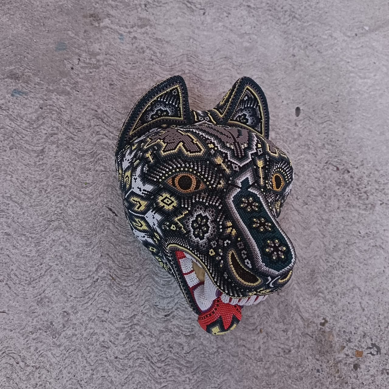 Huichol Mexican Hand Beaded Wolf Head By Isandro Villa Lopez PP9507
