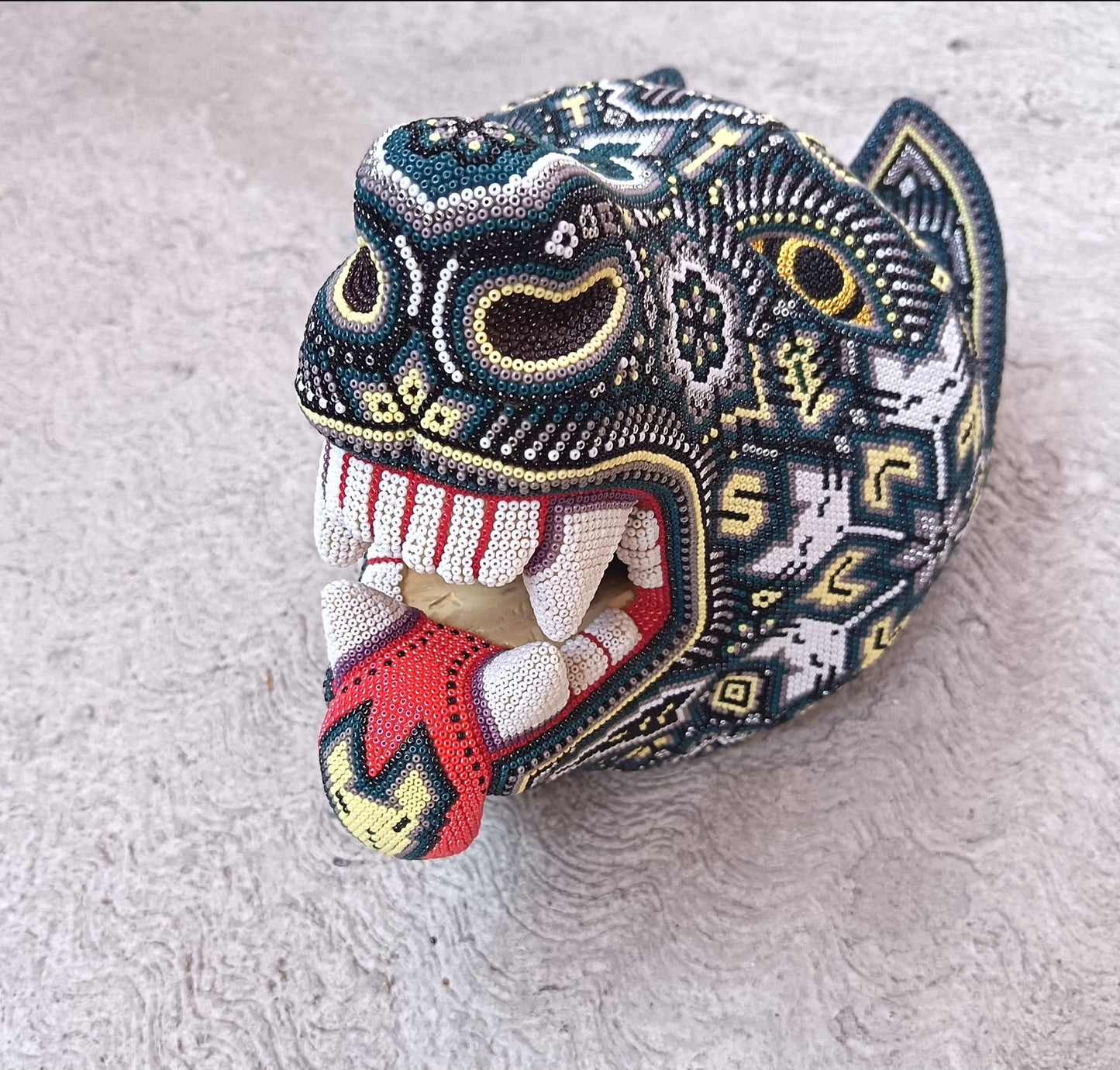 Huichol Mexican Hand Beaded Wolf Head By Isandro Villa Lopez PP9507