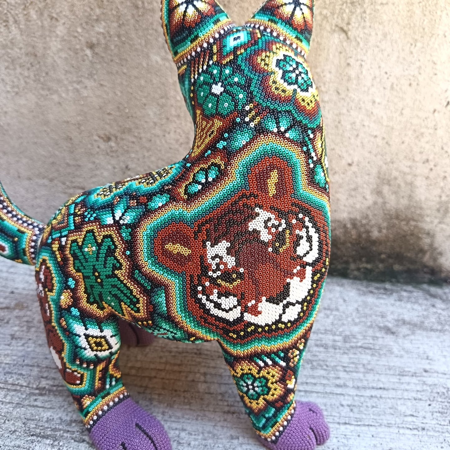 Mexican Huichol Hand Beaded Cat By Isandro Villa Lopez PP9506