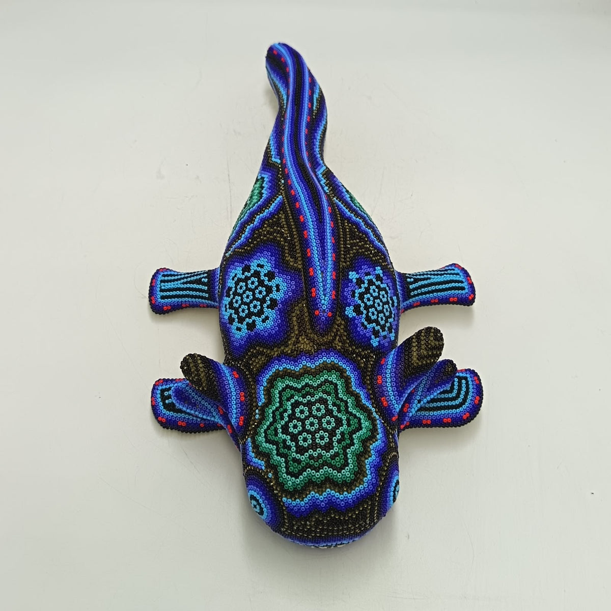 Mexican Folk Art Huichol Beaded Axolot By Santos Bautista PP9525