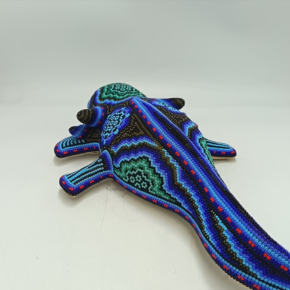 Mexican Folk Art Huichol Beaded Axolot By Santos Bautista PP9525