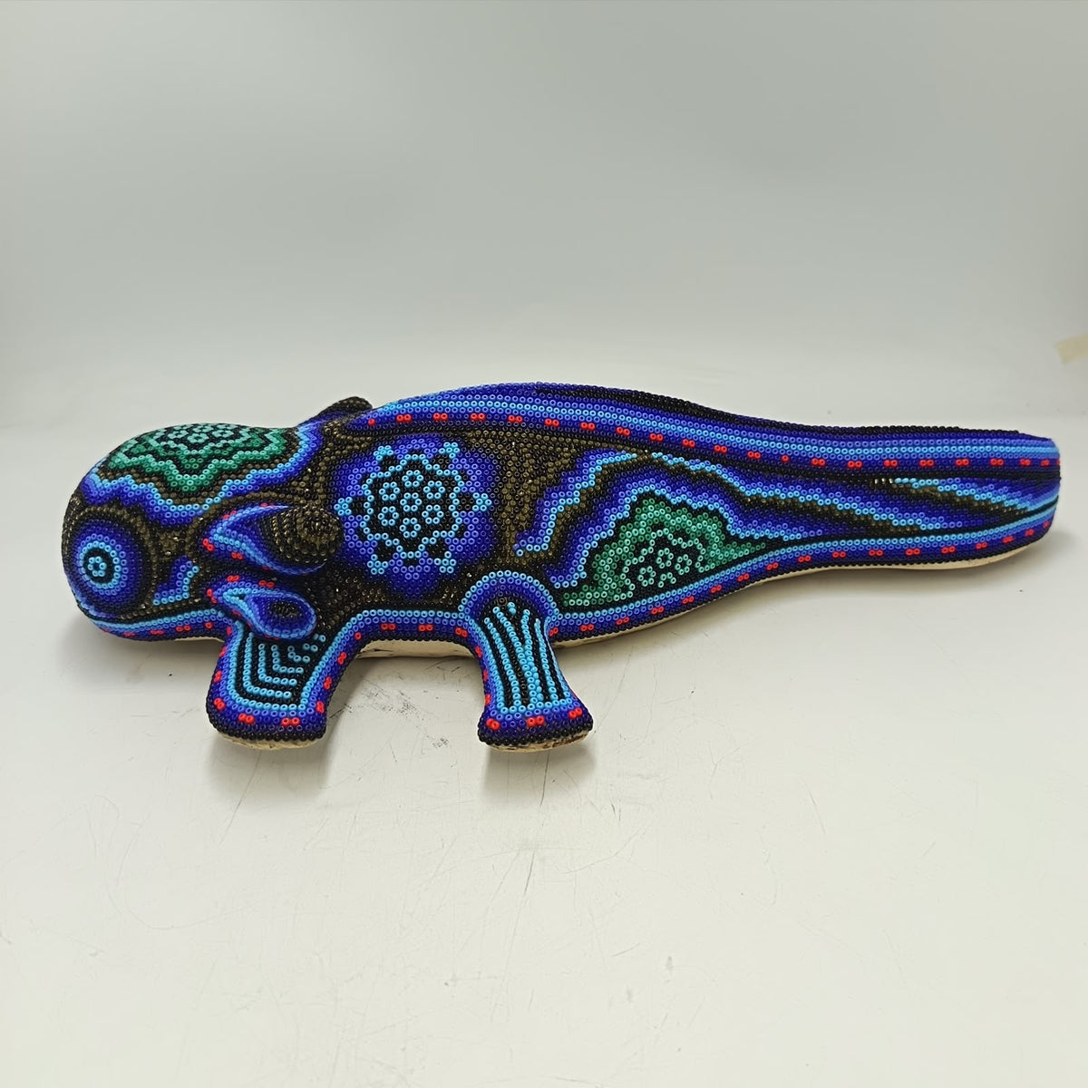 Mexican Folk Art Huichol Beaded Axolot By Santos Bautista PP9525