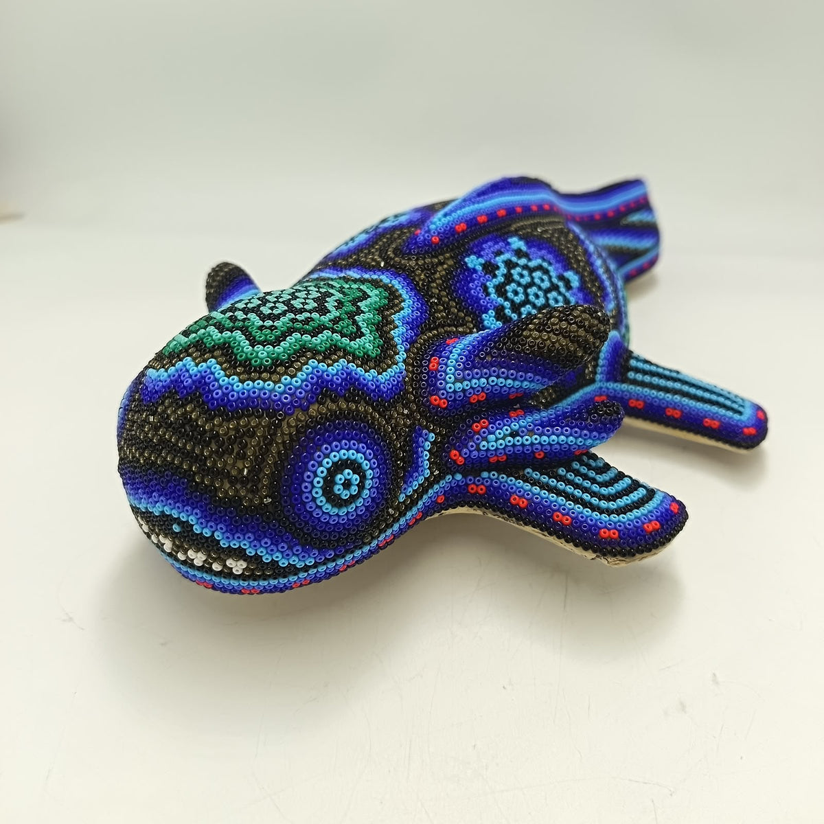 Mexican Folk Art Huichol Beaded Axolot By Santos Bautista PP9525