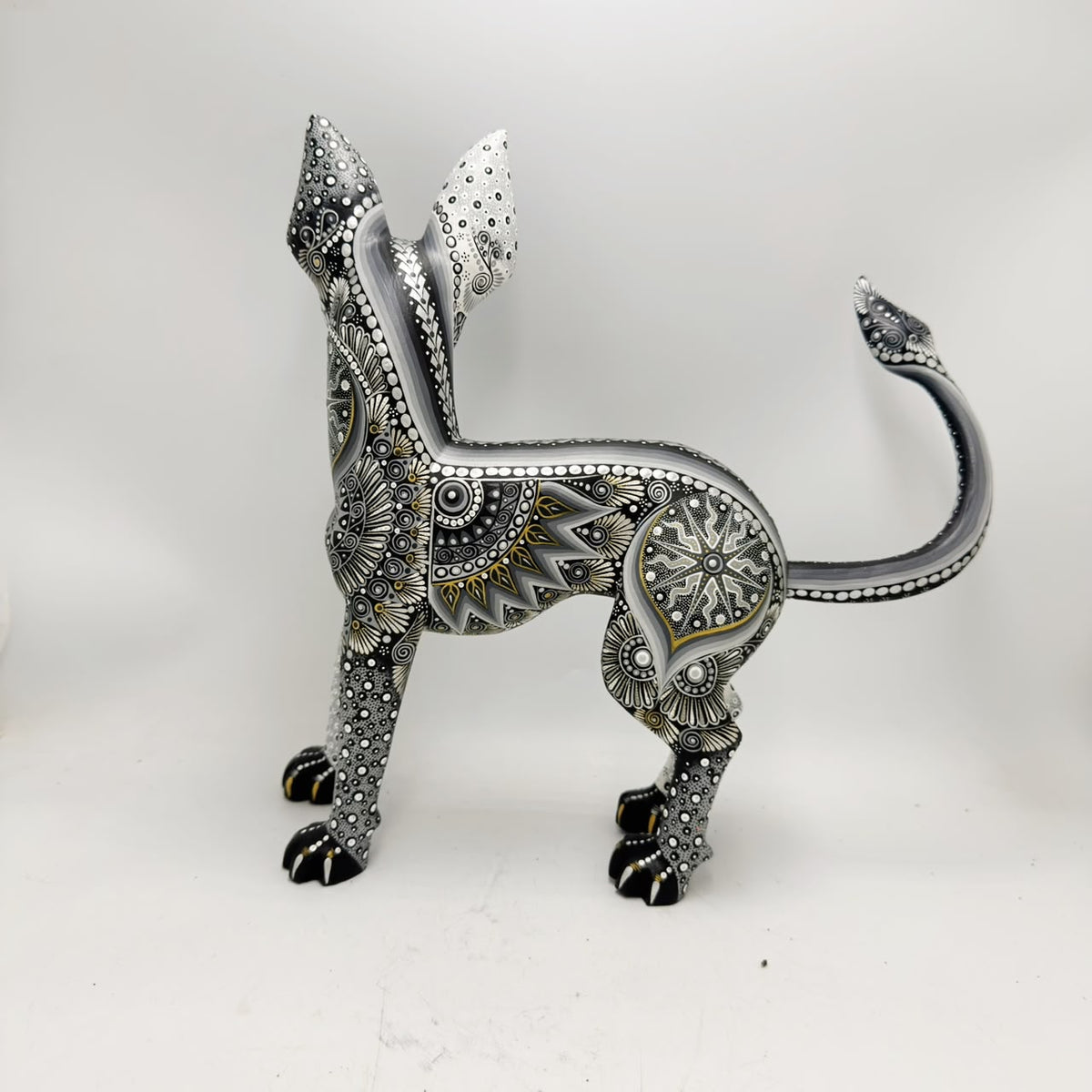 Mexican Folk Art Oaxacan Wood Carving Alebrije Hand Made, Dog By Luis Sosa PP9602
