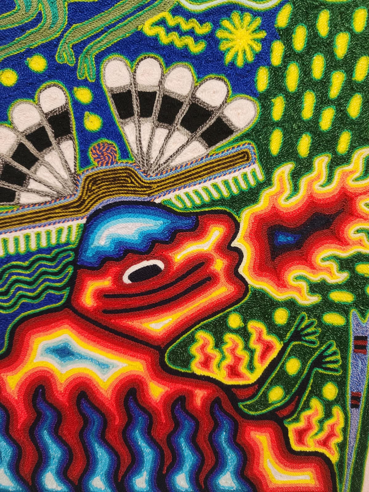 Huichol Mexican Folk Art Yarn Painting  By Maximino Renteria PP9608