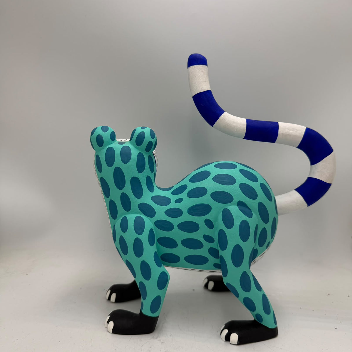 Oaxacan Wood Carving Hand Made, Lemur By Armando Jimenez  PP9622