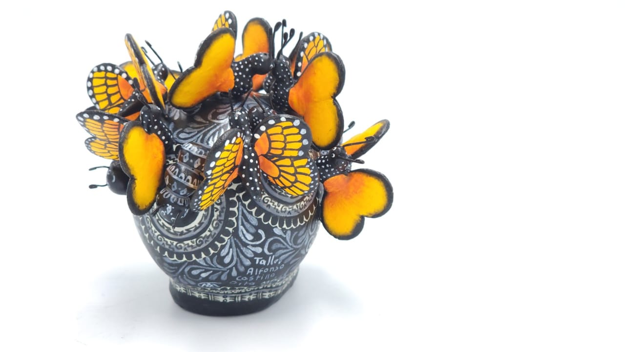 Extraordinary Ceramic Monarch Butterfly Skull By Castillo PP4943