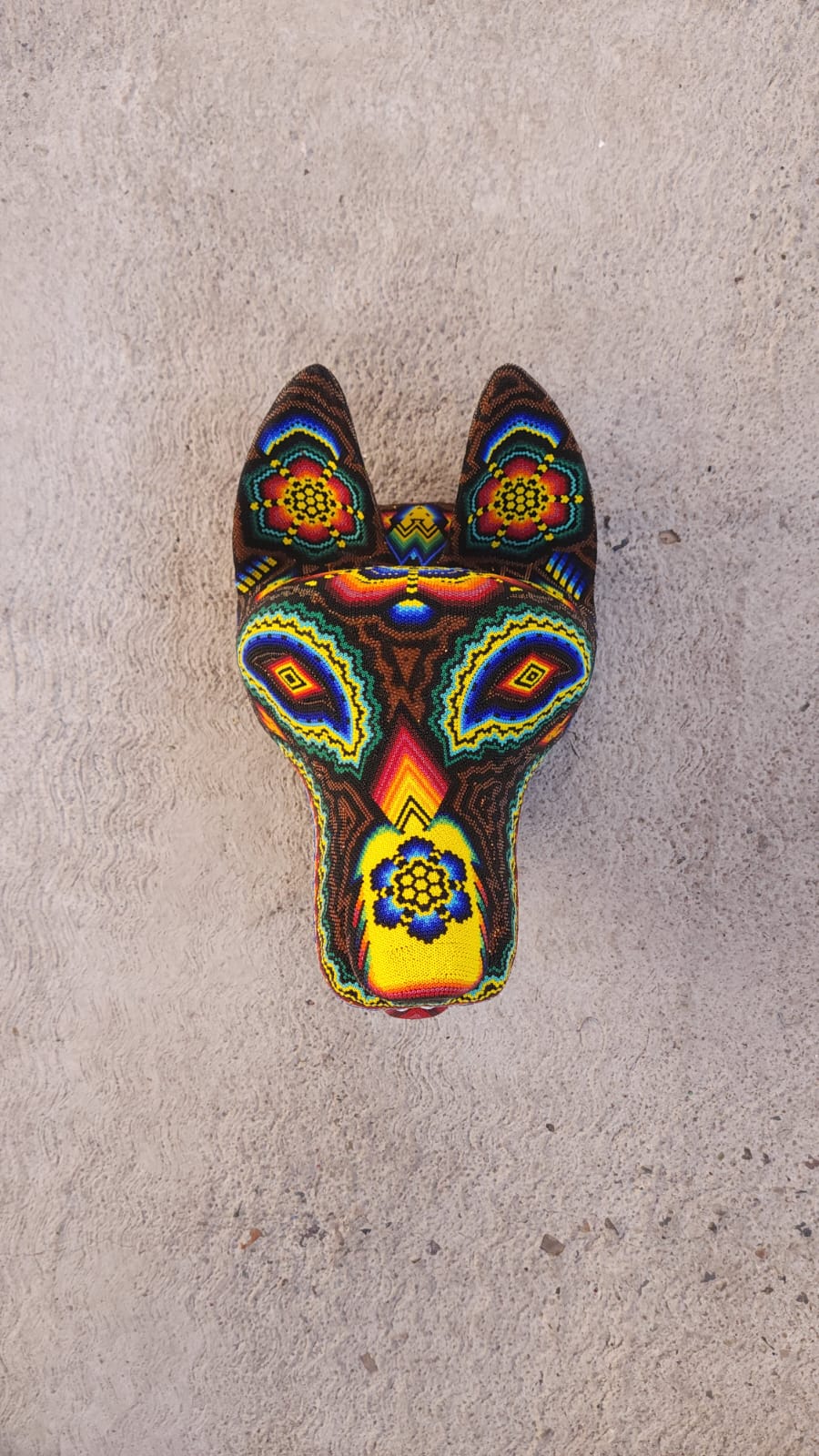 Wild Huichol Hand Beaded Mexican Folk Art Wolf   By Santos Bautista PP5085