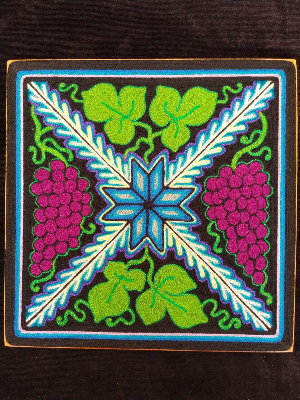 Huichol Indian Mexican Folk Art Yarn Painting Excelente Castro PP3652