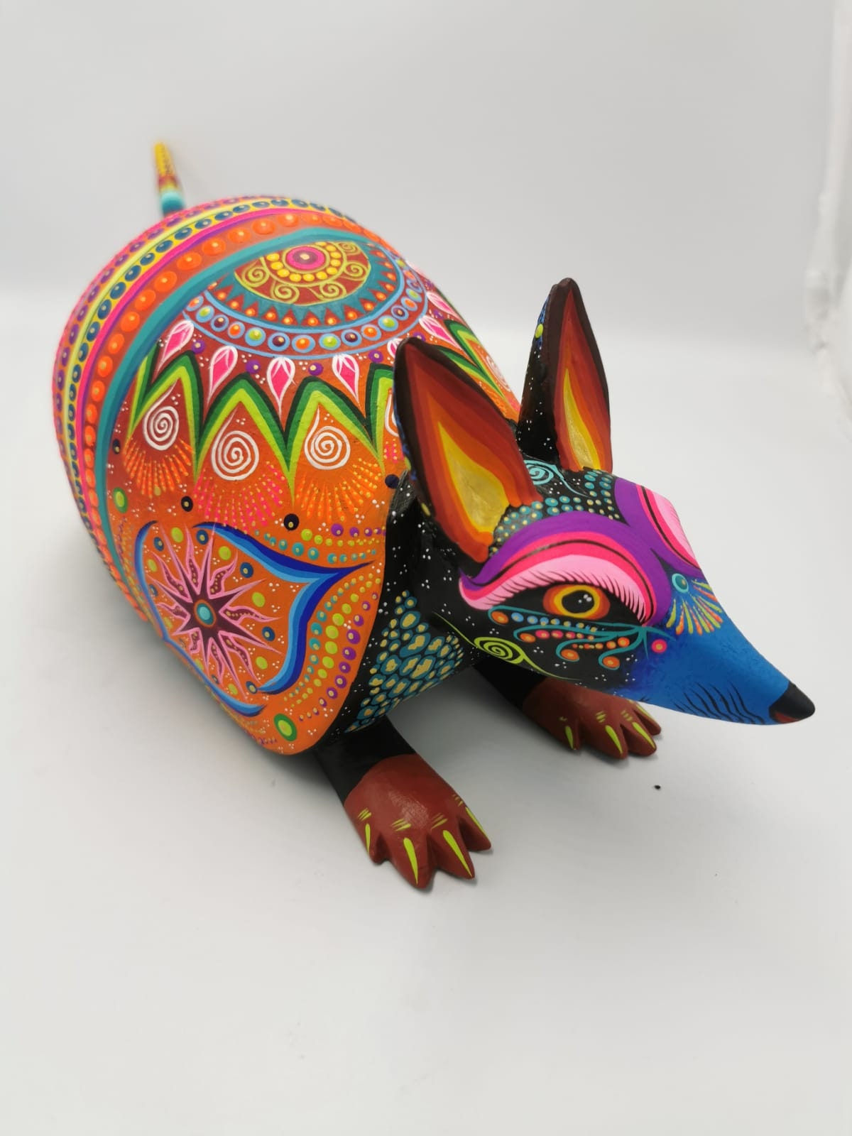 Oaxacan Wood Carving Hand Made Armadillo By Estudio 2403 PP4113