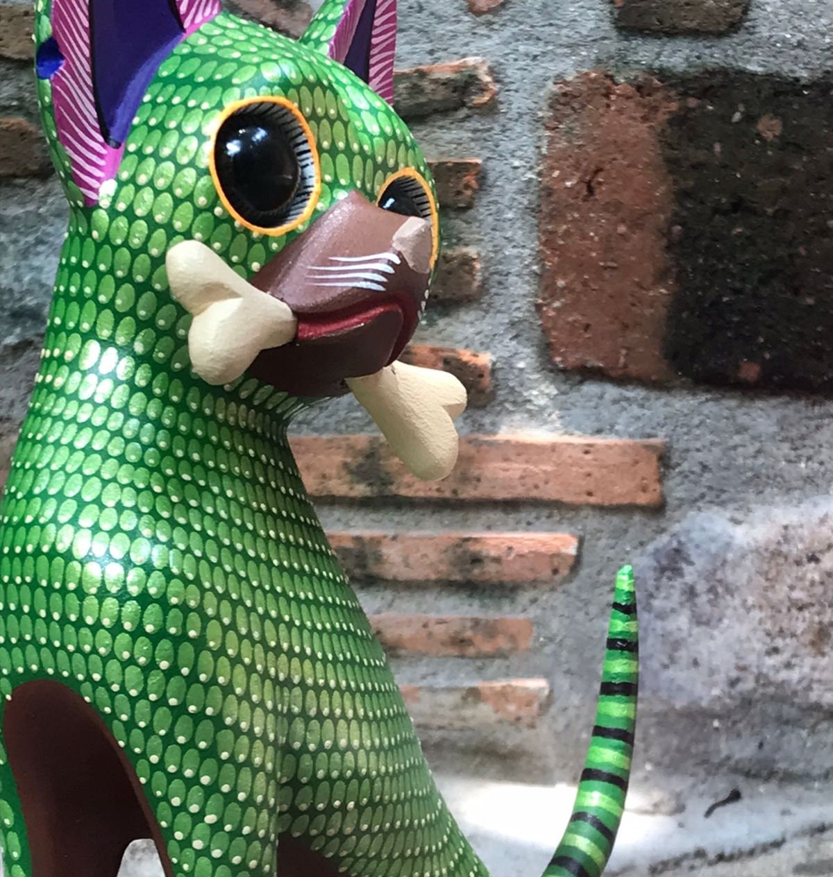 Great Mexican Oaxacan Wood Carving Alebrije Chihuahua By Isaac Fabian PP4538