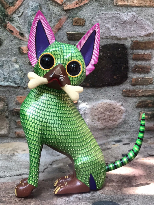 Great Mexican Oaxacan Wood Carving Alebrije Chihuahua By Isaac Fabian PP4538
